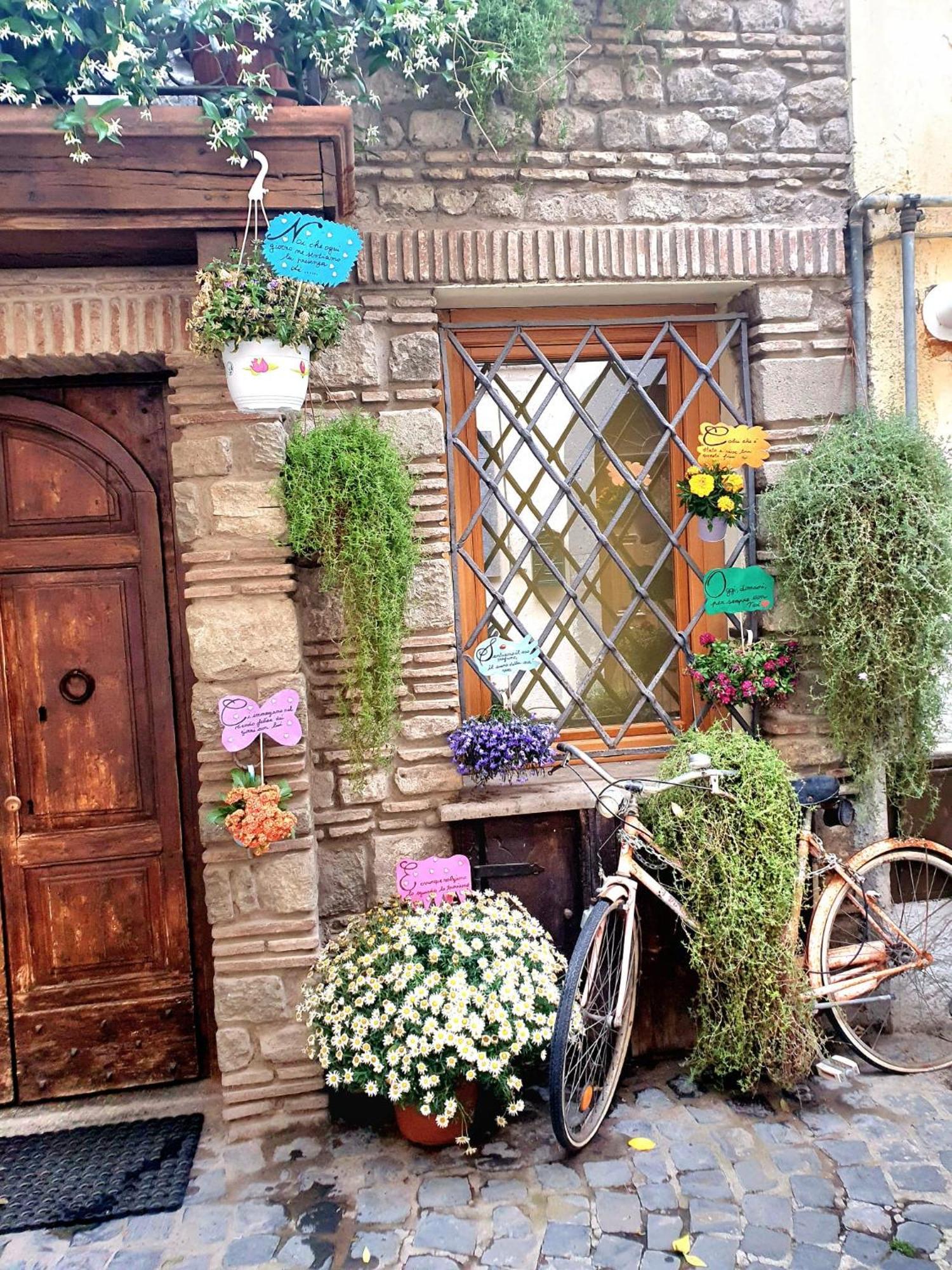 Atlantis Inn Castelgandolfo กัสเตลกันดอลโฟ ภายนอก รูปภาพ