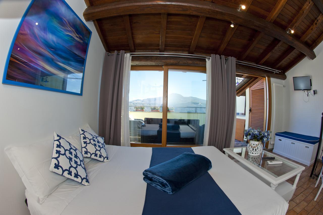 Atlantis Inn Castelgandolfo กัสเตลกันดอลโฟ ภายนอก รูปภาพ