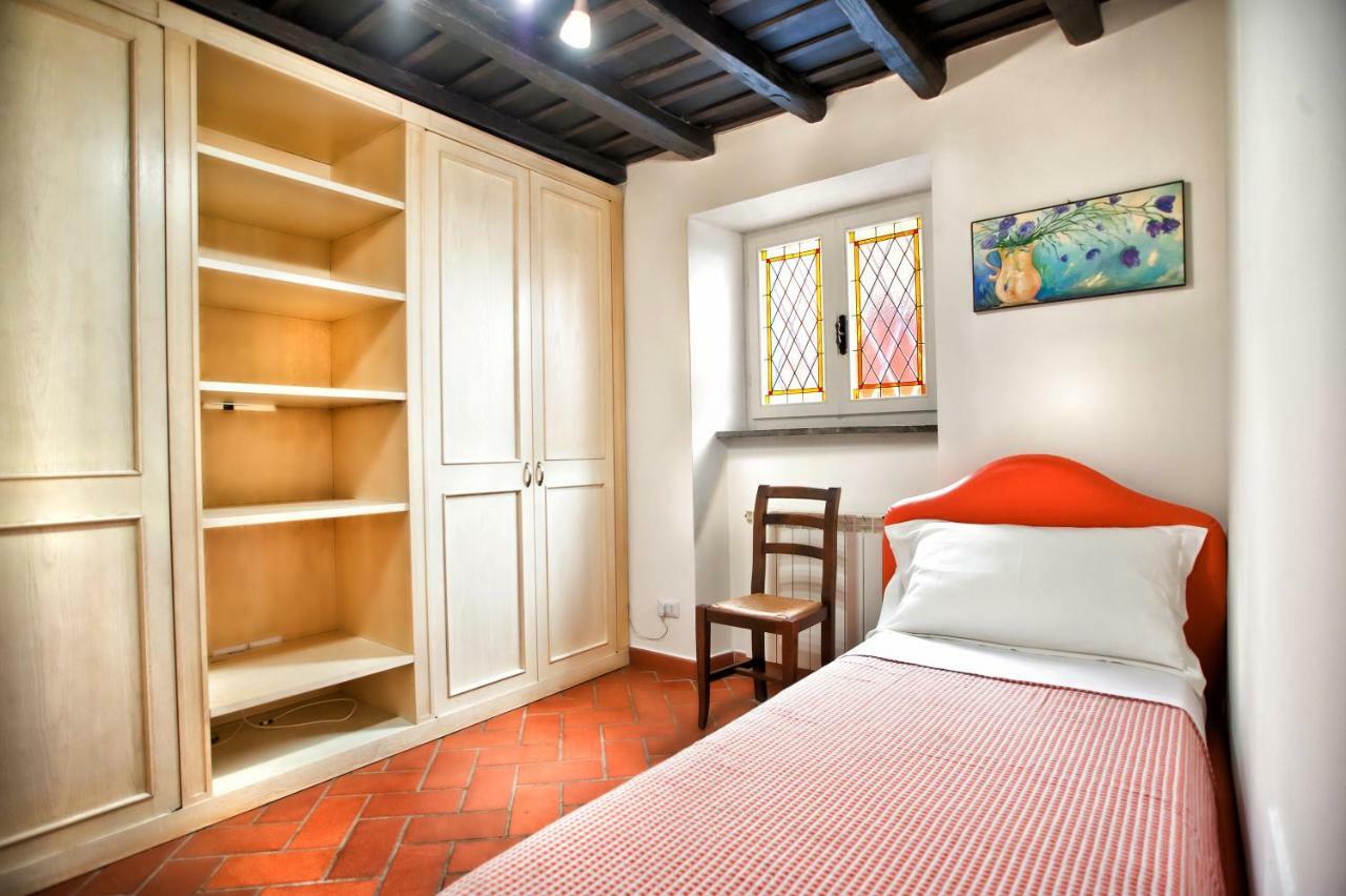 Atlantis Inn Castelgandolfo กัสเตลกันดอลโฟ ภายนอก รูปภาพ
