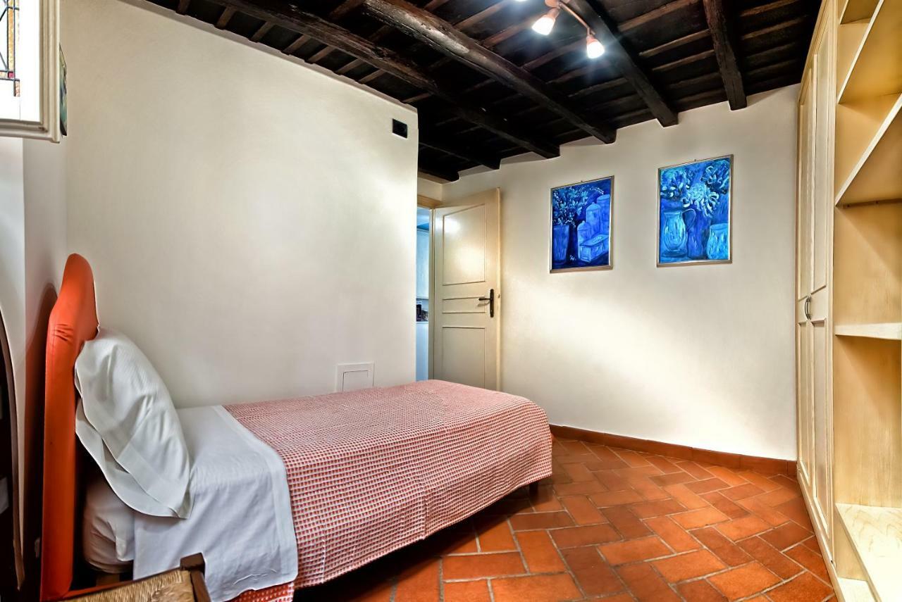 Atlantis Inn Castelgandolfo กัสเตลกันดอลโฟ ภายนอก รูปภาพ